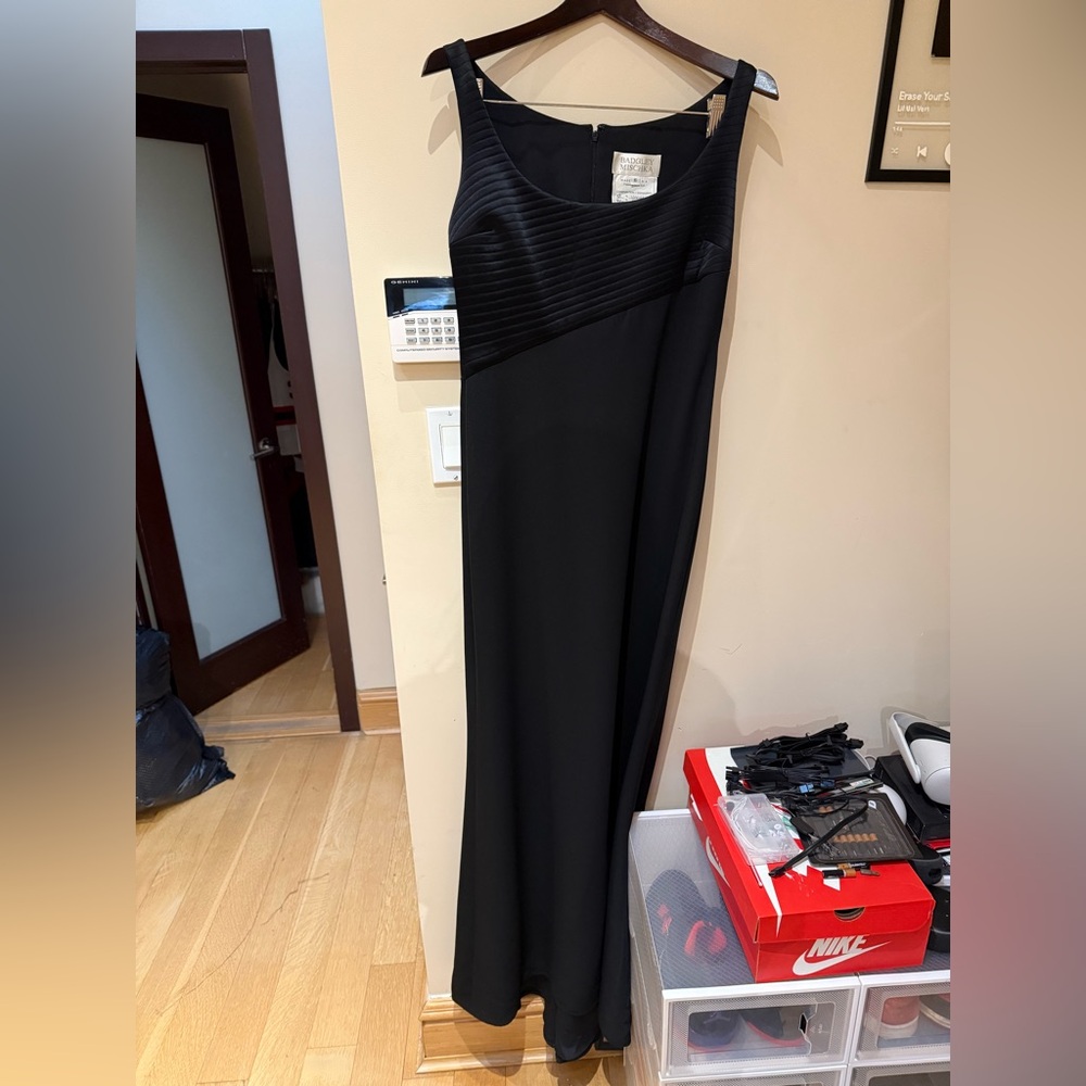 Badgley Mischka Black Evening Gown – Size 6